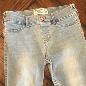 Abercrombie Kids Jean leggings size 13/14
